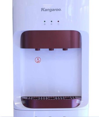 Cây nước Kangaroo thiết kế 3 vòi nước nóng - lạnh - thường riêng biệt, nút nhấn được thiết kế ngay dưới vòi nước rất tiện lợi giúp người dùng dễ dàng thao tác để lấy nước.