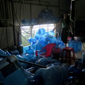 Cơ sở nước lọc Phúc Hà ở xã Trường Thành, huyện An Lão bị yêu cầu dừng hoạt động. Ảnh: Giang Chinh